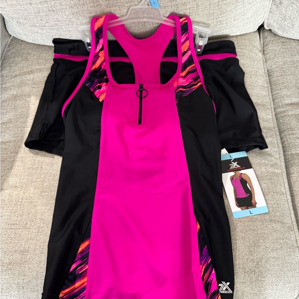 ZetoXposur Black & Hot Pink Racerback Swim Tankini with Zip Front